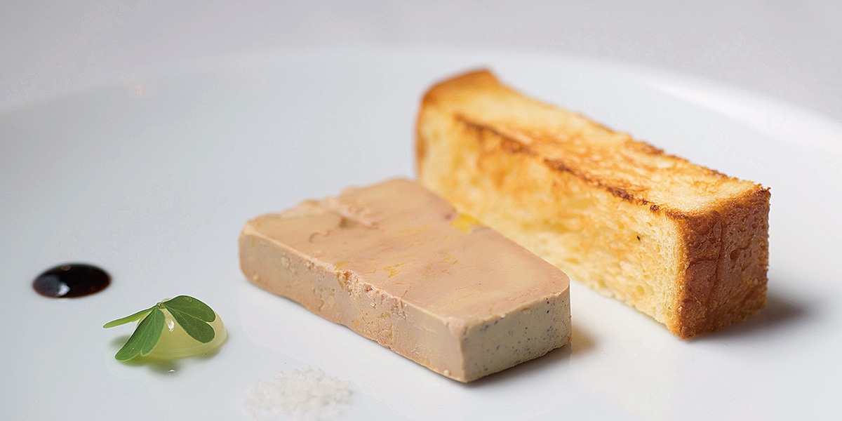 Foie Gras Terrine with Condiments and Toasted Brioche<br/>法式鴨肝凍配焗法國牛油麵包
